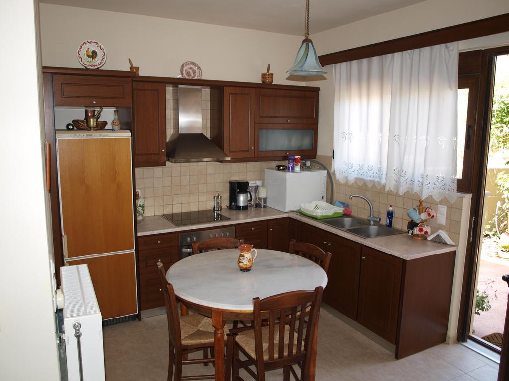 Villa Helidoni Pondikiana Quarto foto
